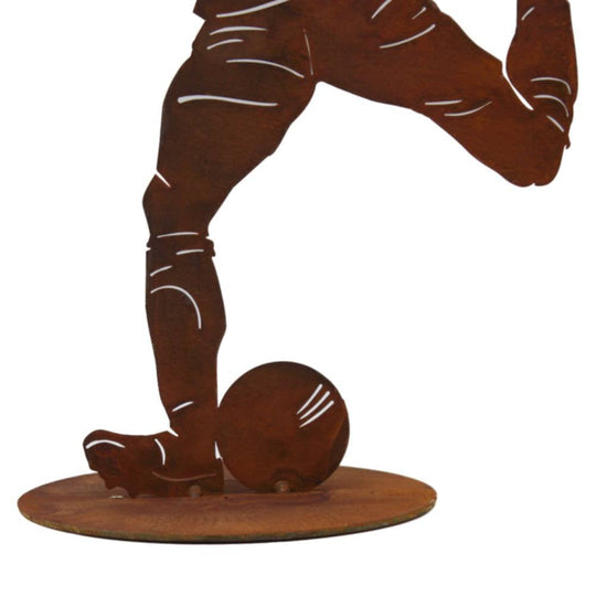 Voetballer met bal | Decoratiefiguur van metaal roest |