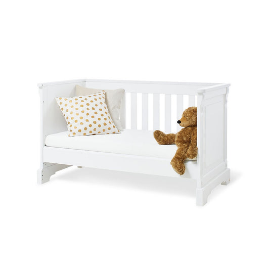 Startset 'Emilia' breed, incl. wandplank
3 delen: ledikant, brede commode, wandplank