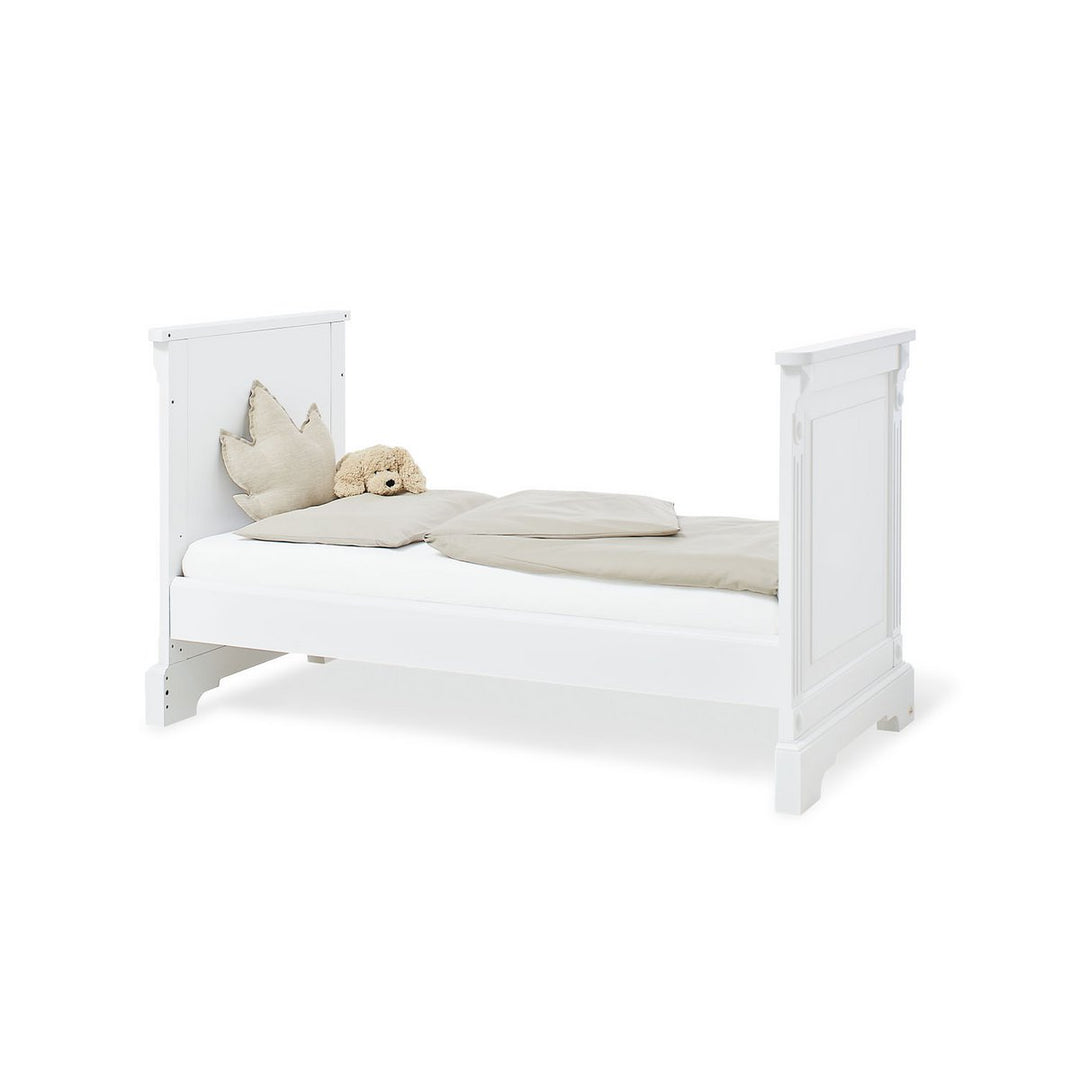 Startset 'Emilia' breed, incl. wandplank
3 delen: ledikant, brede commode, wandplank