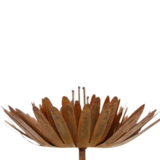 Roest decoratie plugchrysant | op stang | Patina tuindecoratie